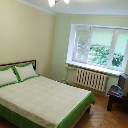 Stryiska. Two Bedrooms.arena-lviv.achan. Bus Station Apartamento