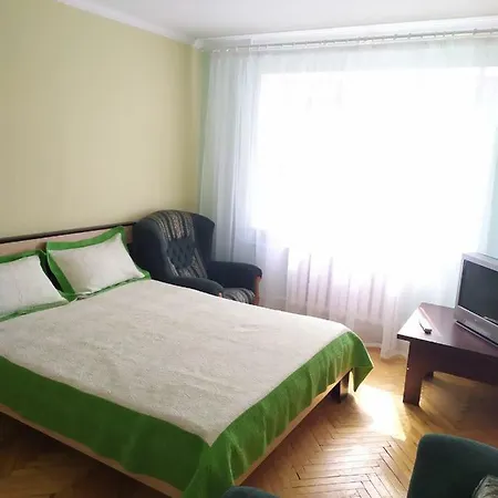 Daire Stryiska. Two Bedrooms.arena-lviv.achan. Bus Station